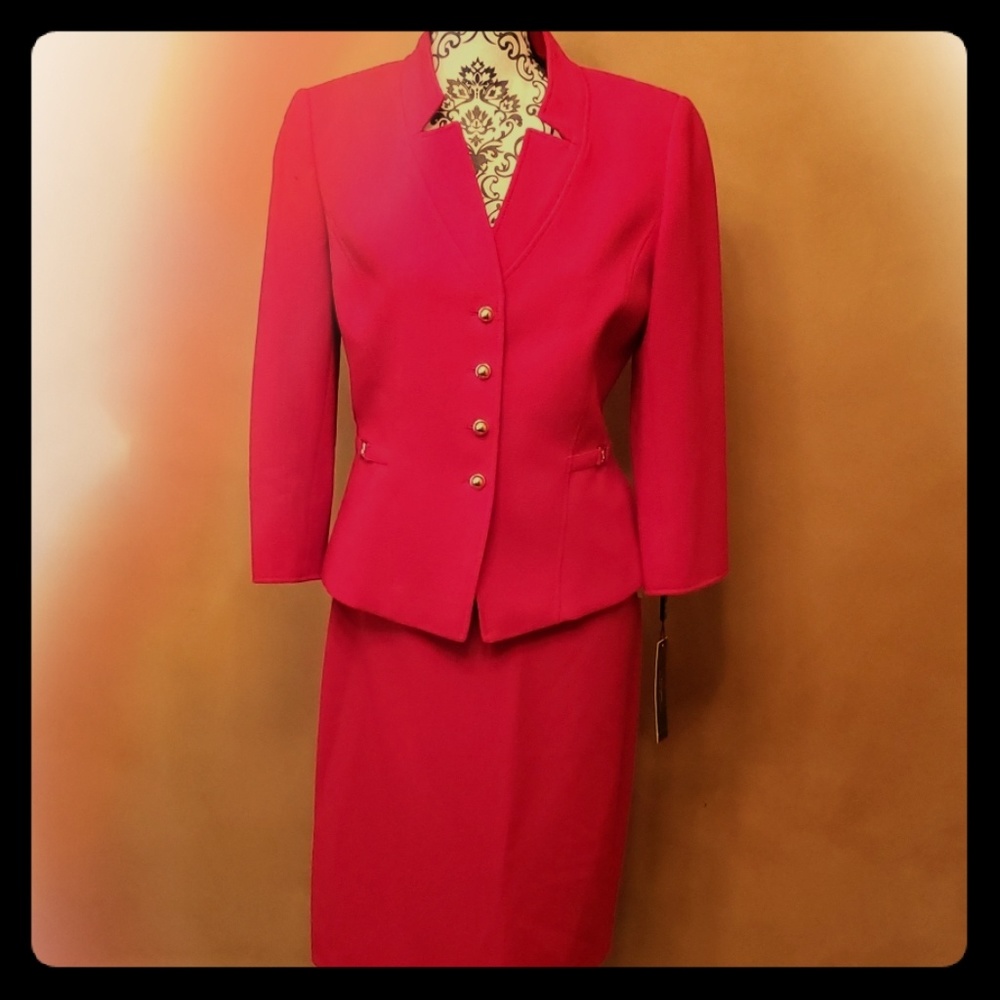 Tahari 2PC Red Suit